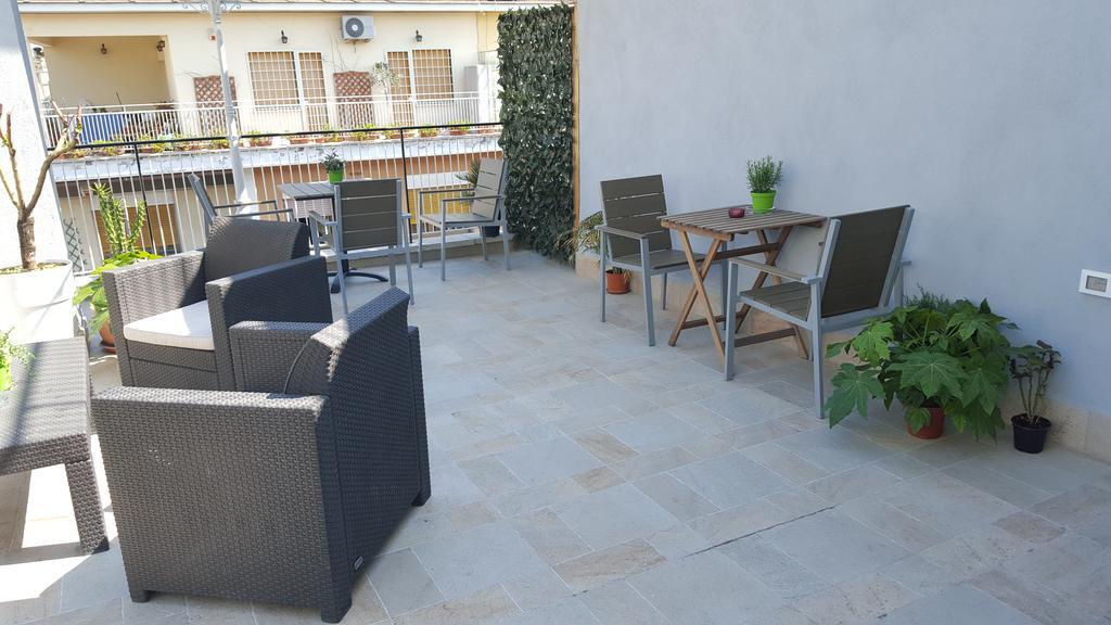 Luce Di Luna Luxury Suites Guest house