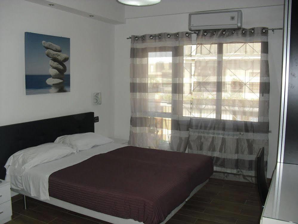 Guest house Luce Di Luna Luxury Suites