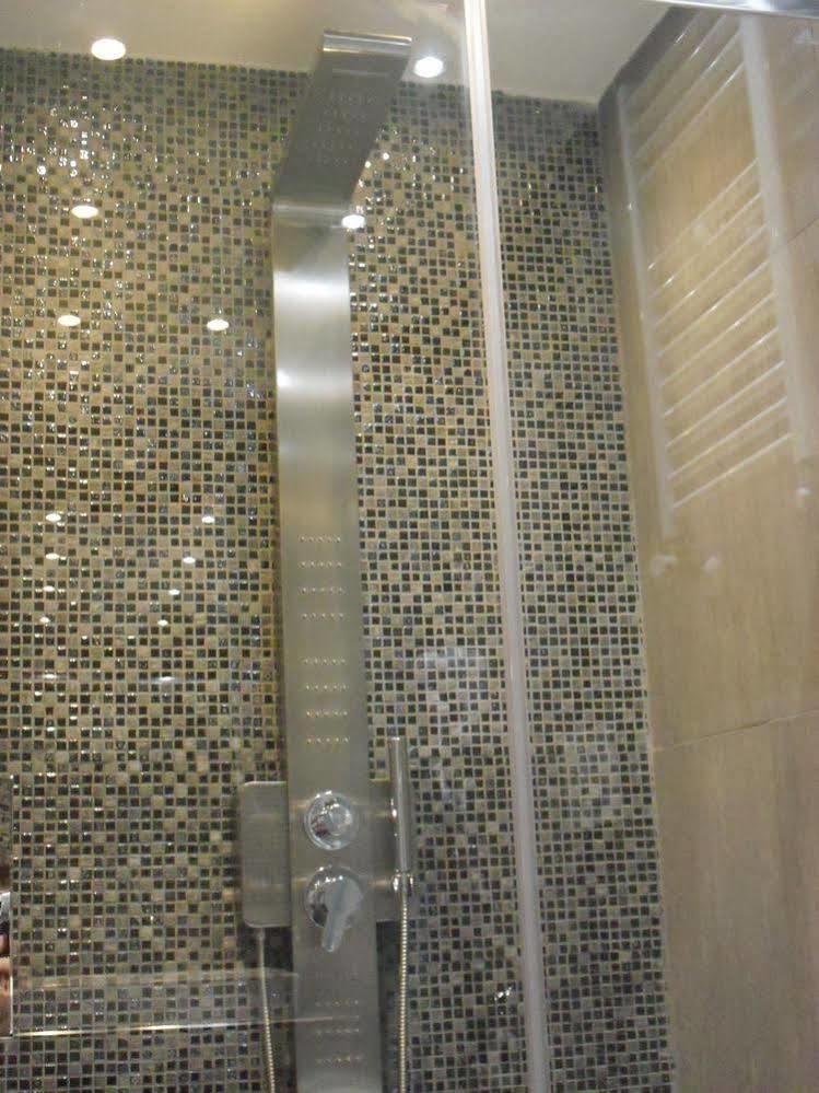 Guest house Luce Di Luna Luxury Suites *